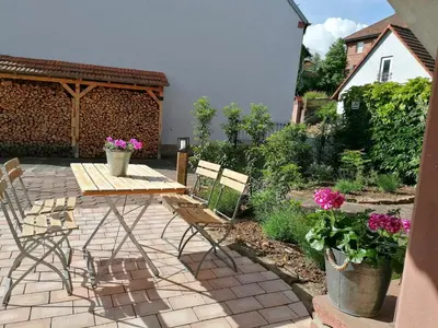 Ein Garten an der Unterkunft Pension Stern
