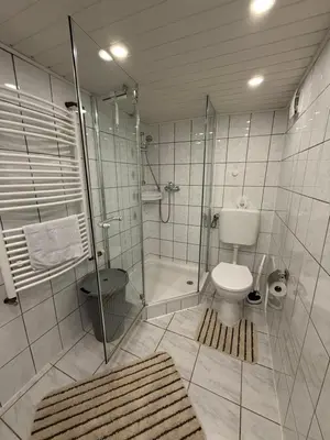 Ein Badezimmer in der Unterkunft Ostermanns Apartment