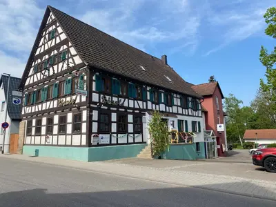 Das Gebäude in dem sich das Hotel befindet