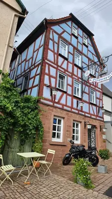 Das Gebäude in dem sich die Pension befindet