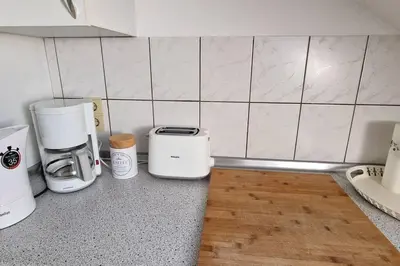 Küche/Küchenzeile in der Unterkunft Schöne, helle 3 Zimmer mit Klimaanlage