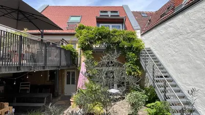 Das Gebäude in dem sich die Ferienwohnung befindet