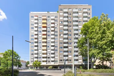 Das Gebäude in dem sich die Ferienwohnung befindet