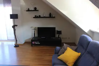 TV/Unterhaltungsangebot in der Unterkunft Ferienwohnung am Schoosberg, Niederkirchen bei Deidesheim