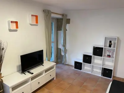 Grundriss der Unterkunft 4 Betten in 3-Zimmer-Wohnung mit WLAN TV und Garten