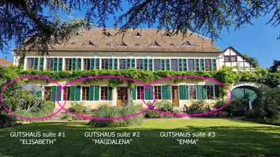 Ein Garten an der Unterkunft Unterkunft im Weingut Fitz-Ritter