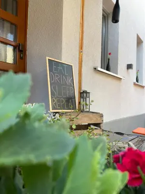 Ein Garten an der Unterkunft Gästehaus Schattemorellsche