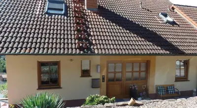 Das Gebäude in dem sich die Ferienwohnung befindet