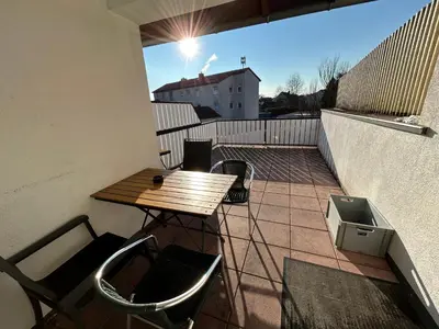 Ein Balkon oder eine Terrasse in der Unterkunft XL Apartment Rödermark 4SZ