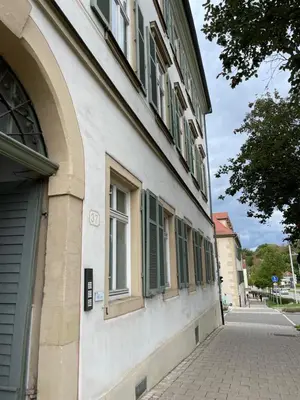 Das Gebäude in dem sich die Ferienwohnung befindet