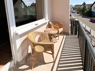 Ein Balkon oder eine Terrasse in der Unterkunft Helle und gemütliche Ferienwohnung in Lorsch