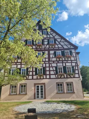 Das Gebäude in dem sich das Hotel befindet