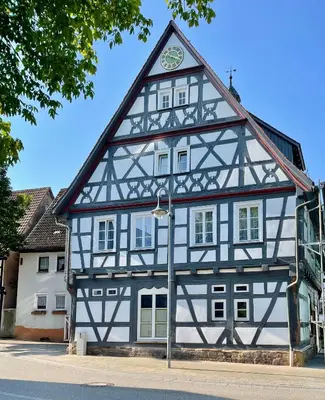 Das Gebäude in dem sich das Bed & Breakfast befindet