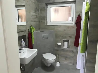 Ein Badezimmer in der Unterkunft Helles neues Appartement