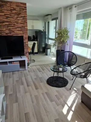 TV/Unterhaltungsangebot in der Unterkunft Apartment in TOP Lage Durlacher Tor/KIT