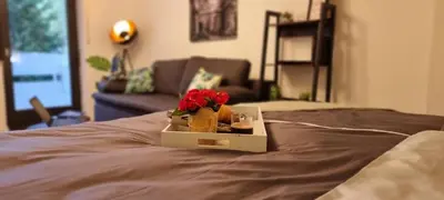 Ein Bett oder Betten in einem Zimmer der Unterkunft Tolle Wohnung im Industrial Style mit Parkplatz