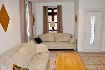 Ein Sitzbereich in der Unterkunft Ferienwohnung Mörlenbach Altstadt
