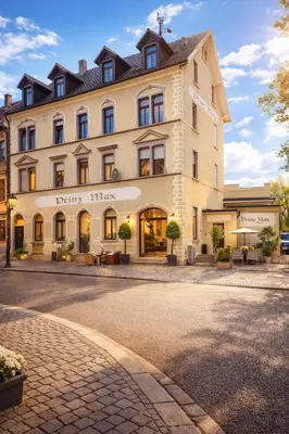 Das Gebäude in dem sich die Pension befindet