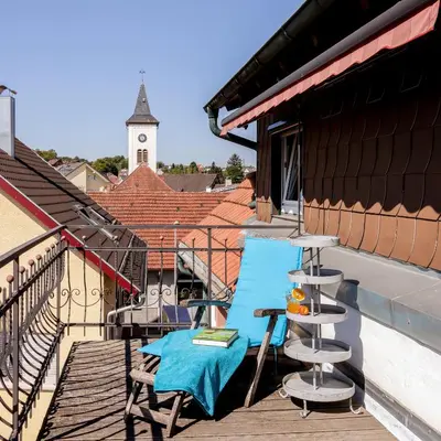 Ein Balkon oder eine Terrasse in der Unterkunft Charmante, großzügige Ferienwohnung Villa Fleurie