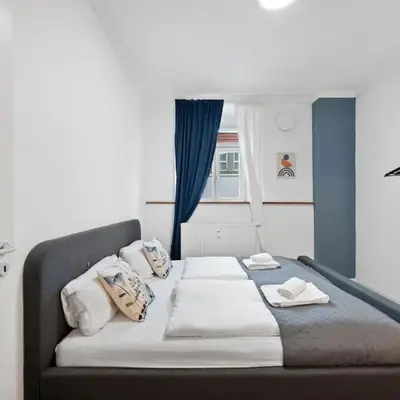 BackHome - SUITE XL - Parkhaus - Fantastische Schlosslage - SmartTV - Waschmaschine - Netflix - 90qm - 24h Checkin- Apartment 6