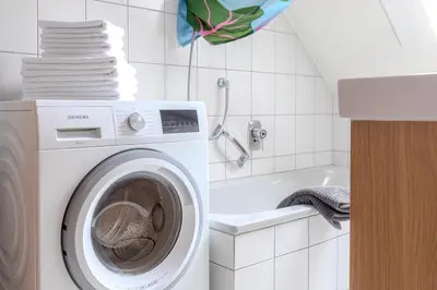 Grundriss der Unterkunft ÄSTAY - BoxSpring auch als Einzelbetten, voll ausgestattete Küche, Eco-Friendly, Radfahren & Wandern, inkl XL Parkplatz