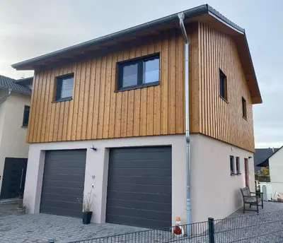 Das Gebäude in dem sich die Ferienwohnung befindet