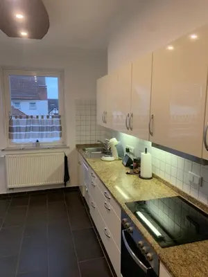 Küche/Küchenzeile in der Unterkunft Großes Apartment Aschaffenburg 4 Schlafzimmer bis zu 10 Personen Mainpark Apartment Mainaschaff