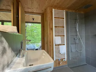 Ein Badezimmer in der Unterkunft Baumwipfelhaus