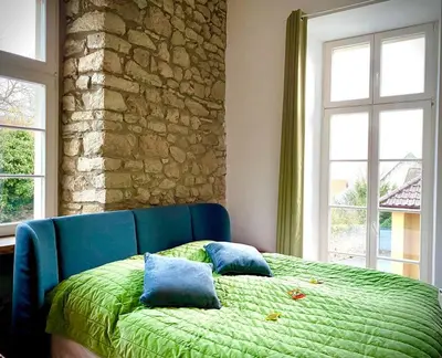 Ein Bett oder Betten in einem Zimmer der Unterkunft Altstadt pur!An der wunderschönen Katharinenkirche