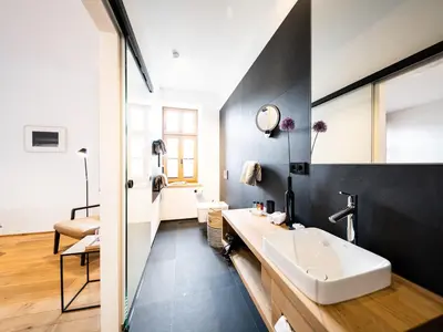 Ein Badezimmer in der Unterkunft Alte Schule Tiefenbach