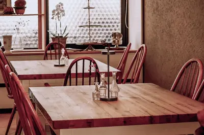 Ein Restaurant oder anderes Speiselokal in der Unterkunft Land.Wein.Gut Pension