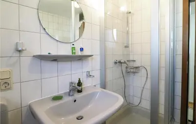 Ein Badezimmer in der Unterkunft Stunning Apartment In Ober Ramstadt