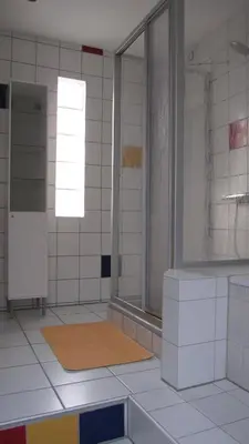 Ein Badezimmer in der Unterkunft Winzeranwesen - Weingut Christian Eberley - Haupthaus I MINDESTAUFENTHALT 4 NÄCHTE - MINIMUM STAY 4 NIGHTS