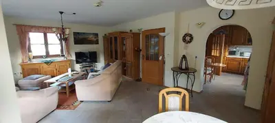 Ein Sitzbereich in der Unterkunft Ferienwohnung Haus Winterberg