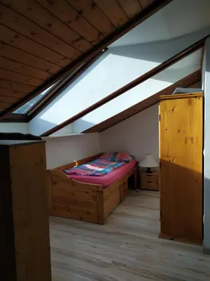 Ein Bett oder Betten in einem Zimmer der Unterkunft Fewo-Neschtle