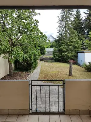Ein Garten an der Unterkunft Vogelnest - Wohlfühlen im Grünen