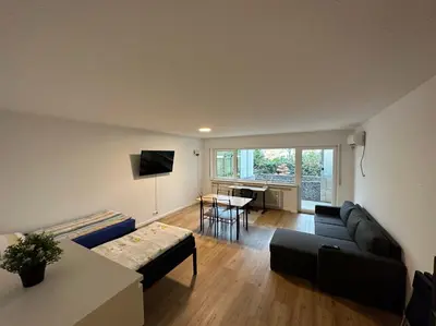 TV/Unterhaltungsangebot in der Unterkunft Beautiful, large and great apartment with balcony in top location