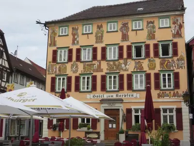 Das Gebäude in dem sich die Ferienwohnung befindet