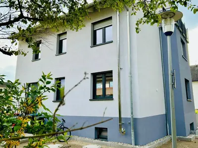 Das Gebäude in dem sich die Ferienwohnung befindet