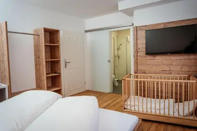 Ein Bett oder Betten in einem Zimmer der Unterkunft Bauernhäusle